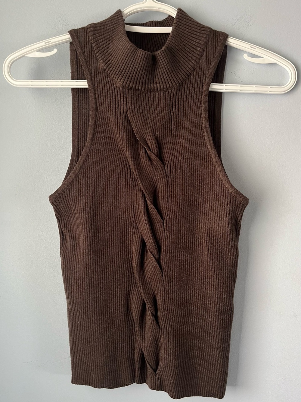 ✨ 3/$30 Heartloom Brown Ribbed Mock Neck Stretch Bodycon Sleeveless Top Size M